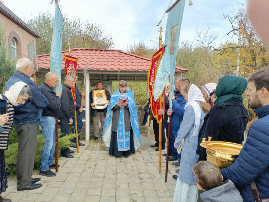 В станице Бессергеневской в день Казанской иконы Богородицы, прошёл Крестный ход