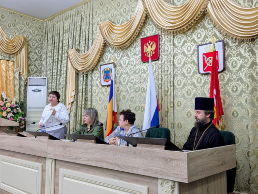 Форум о духовных ценностях и патриотизме состоялся в Октябрьском районе