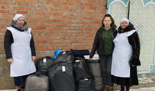 Еще одна партия заботы от сестер милосердия