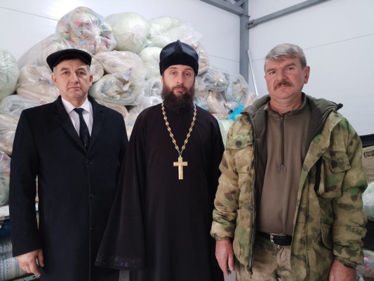 Жители Октябрьского района продолжают оказывать помощь жителям Донбасса и военнослужащим в зоне СВО