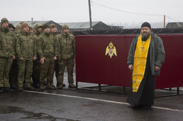 Духовная поддержка защитников Отечества