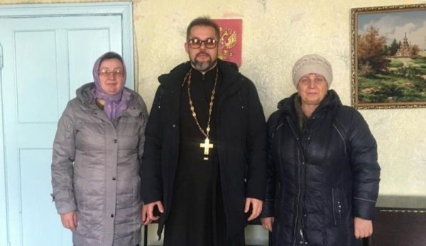 Иерей Евгений Поцелуев с пастырским визитом посетил хутор Веселая Бахмутовка Октябрьского район