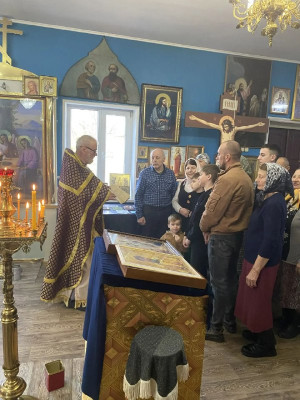 «По страницам великой книги»: настоятель храма в п. Нижнедонском провел беседу ко Дню православной книги