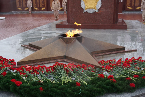 Эхо далекой войны: в Октябрьском районе почтили память павших героев-освободителей