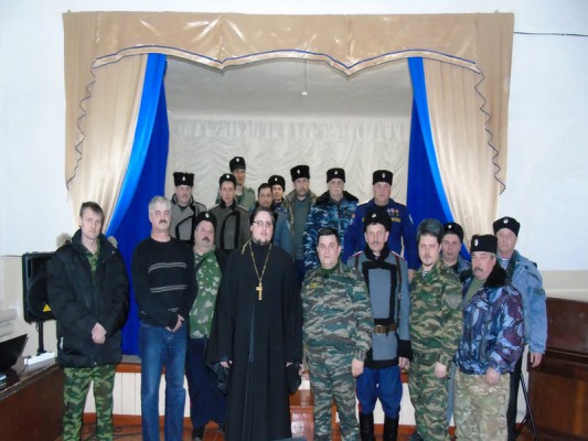 В п. Новозарянский Октябрьского района прошел очередной Совет атаманов Нижнедонского Юрта