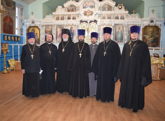 В храме Архангела Михаила п. Каменоломни Октябрьского района прошло собрание духовенства Нижнедонского благочиния
