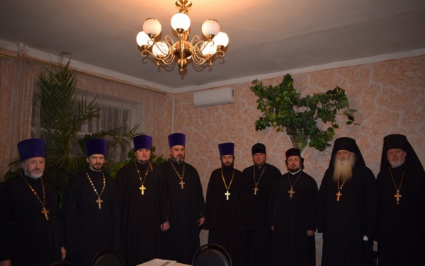 В храме Архангела Михаила п. Каменоломни прошло собрание духовенства Нижнедонского благочиния