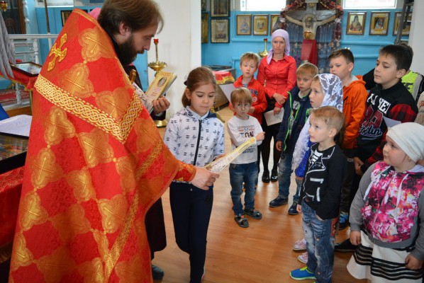 Награждение детей воскресной школы «Благовест» п.Каменоломни