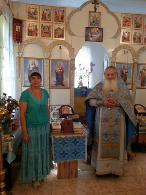 Приход святой мученицы Татианы п.Персиановский передал в библиотеку ДонГАУ духовно-нравственную, историческую и православную литературу
