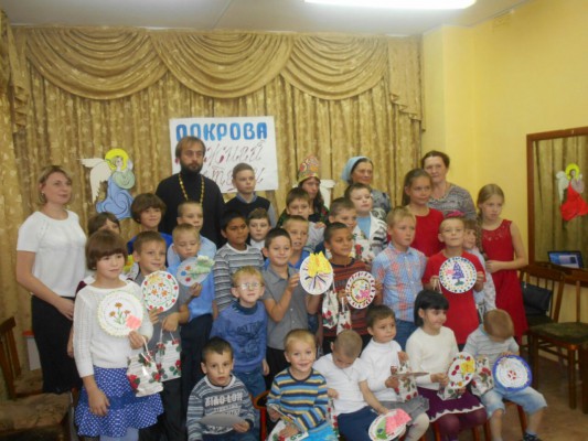 Праздник Покрова Божией матери в приюте "Огонек" п.Каменоломни
