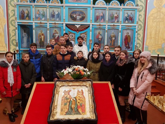 На Крещение Господне учащиеся Бессергеневской школы посетили местный храм