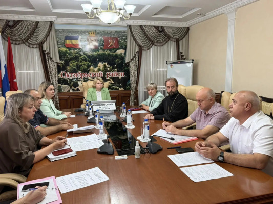 В Правительстве региона обсудили профилактику терроризма: опыт работы Октябрьского района представлен на областном заседании