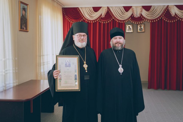 Священнослужители Нижнедонского благочиния получили Патриаршие награды