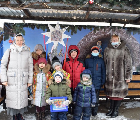 Учащиеся Воскресной школы "Благовест" и молодёжный актив семейного клуба "Верность" приняли участие во Всероссийской акции «Народная культура для школьников»