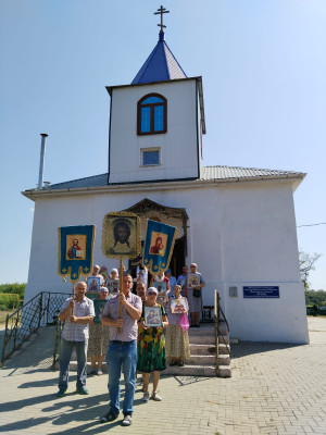 В честь праздника Аксайской иконы Божией Матери в с. Алексеевка состоялся Крестный ход