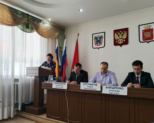Благочинный приходов Нижнедонского округа принял участие в заседании комиссии по делам казачества