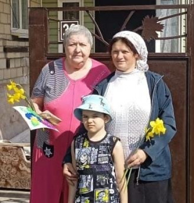 В день Благовещения Пресвятой Богородицы сестры милосердия поздравили своих подопечных на дому