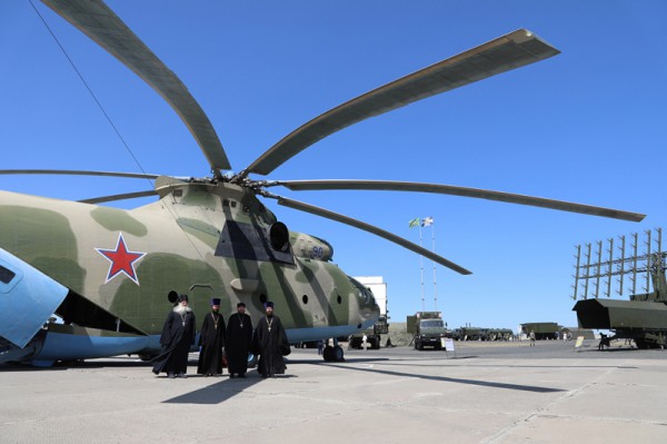 В открытии Международного военно-технического форума Южного военного округа «Армия-2018» приняли участие Преосвященнейший епископ Симон и духовенство, окормляющее военнослужащих