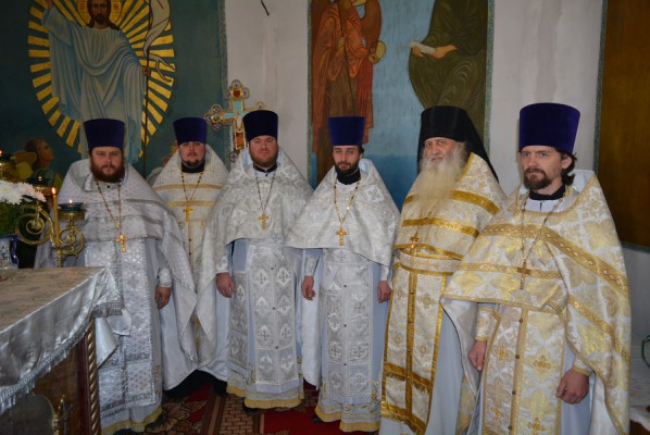 Престольный праздник в храме Архангела Михаила п. Каменоломни