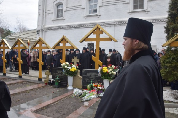Прихожане храма Архангела Михаила п. Каменоломни молитвенно почтили память первого наместника Свято-Донского Старочеркасского мужского монастыря