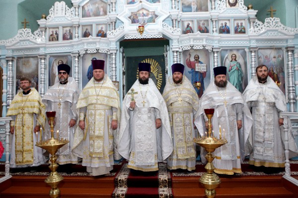 В воспоминание Чуда Архистратига Михаила, бывшего в Хонех (Колоссах), в храме Архангела Михаила п. Каменоломни прошло соборное Богослужение