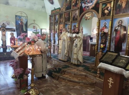 На сороковой день после смерти протоиерея Николая Мельникова в храме Вознесения Господня сл. Красюковской прошло заупокойное богослужение