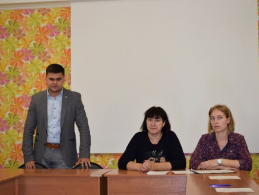 Представители православного семейного клуба "Верность" храма Архангела Михаила п.Каменоломни, приняли участие в первой встрече клуба молодых семей г.Шахты
