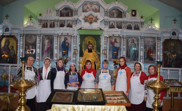 Сестрам Марфо-Мариинского Сестричества, православной службой «Милосердие» г. Москва передан в дар фундаментальный учебник помощи неизлечимо больным детям