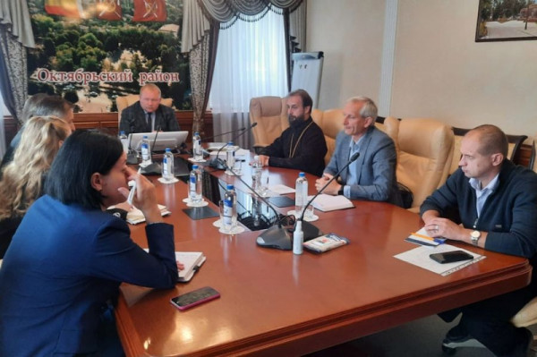 В Администрации Октябрьского района состоялось итоговое организационное собрание, на котором утвердили финальный план празднования юбилейных дат населенных пунктов