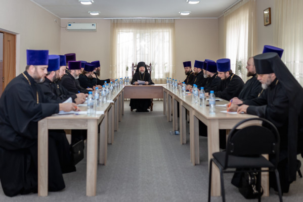 Под председательством Преосвященнейшего епископа Симона состоялся первый в 2024 году Епархиальный совет