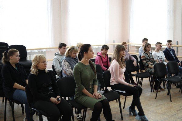 Просветительская встреча, посвящённая осенним православным праздникам, в рамках педагогической мастерской епархиального отдела религиозного образования состоялась в шахтинском центре помощи детям