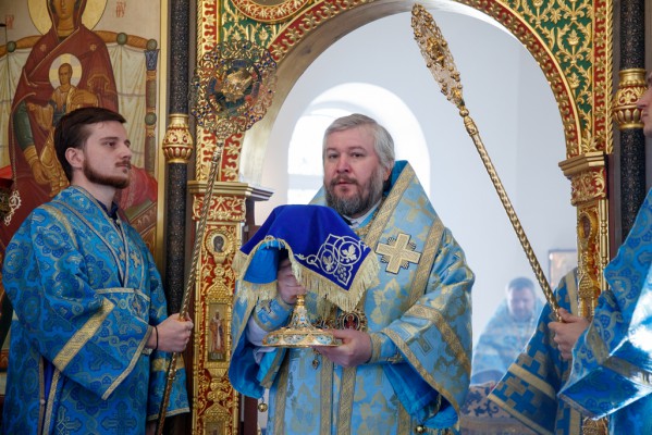 Епископ Шахтинский и Миллеровский Симон принял участие во встрече выпускников Саратовской духовной семинарии